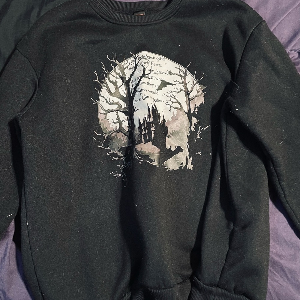 Women's Black Graphic Crewneck Sweater